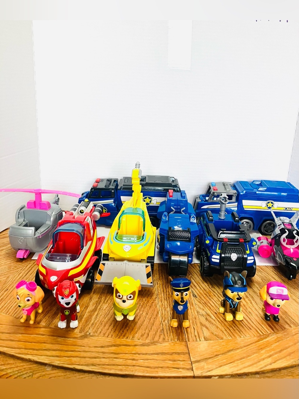 Paw Patrol Mixed Vehicle/Figures Lot Read No Accessories